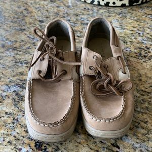 Sperry Top-Sider size 7m shoe.